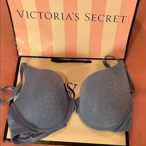 Victoria Secret Uplift Semi Demi Bra 34C
Blue